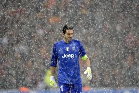 爱游戏中国官方网站平台-传奇“黄金一代”再续辉煌：欧冠征战至今的故事，欧冠经典之战