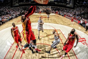 爱游戏娱乐平台-美洲杯淘汰赛：精彩逆转纪录不断上演，美洲杯淘汰赛比分