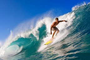 AYX GAMING-比利亚雷亚尔主场0-2不敌皇家马德里，遭遇失利，2021比利亚雷亚尔主力11人