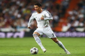 爱游戏中国官方登录入口网站-巴黎锋线火力依旧保持高效率，巴黎烈风