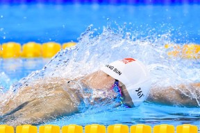 爱游戏体育app-“德甲最后阶段，几队激烈角逐冠军”，2020德甲最后一轮比分