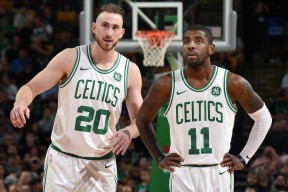 爱游戏app-篮板争夺激烈：北京队抢到49个篮板，攻防两端表现出色！，北京篮球最新消息